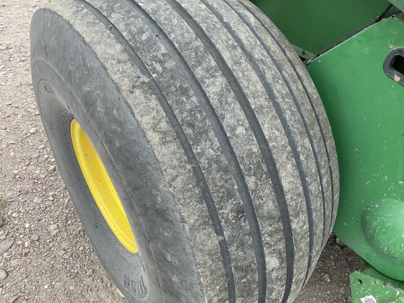 2017 John Deere 569 Premium Baler/Round