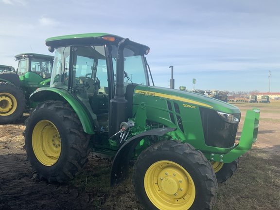 2023 John Deere 5090E Tractor