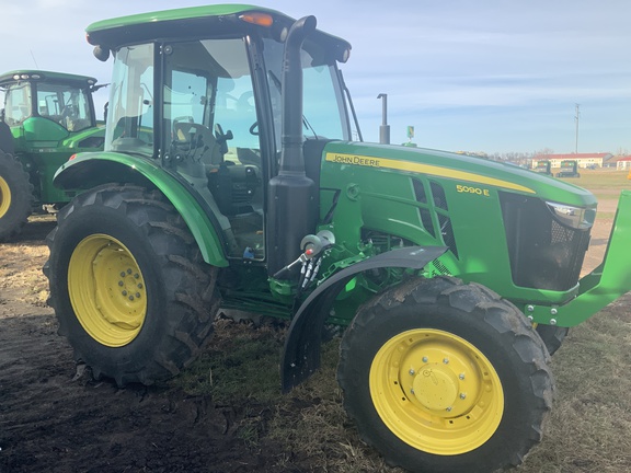 2023 John Deere 5090E Tractor