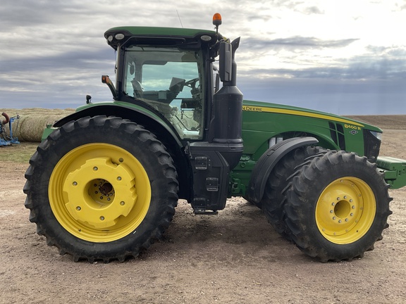 2019 John Deere 8400R Tractor