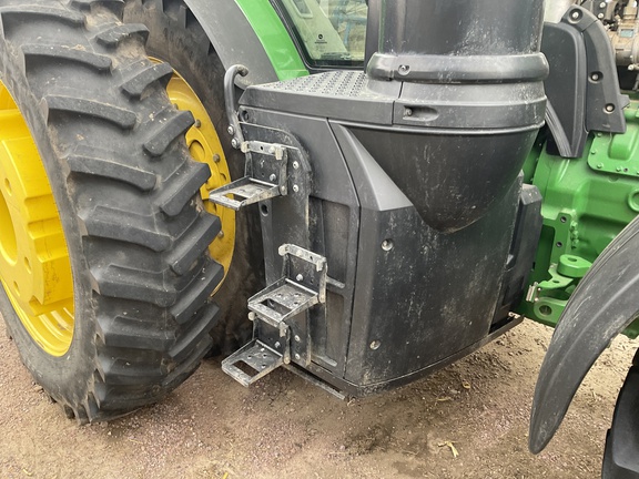 2019 John Deere 8400R Tractor