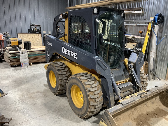 2010 John Deere 320D Skid Steer Loader