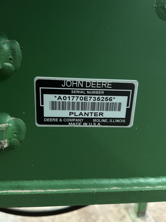 2010 John Deere 1770NT CCS Planter