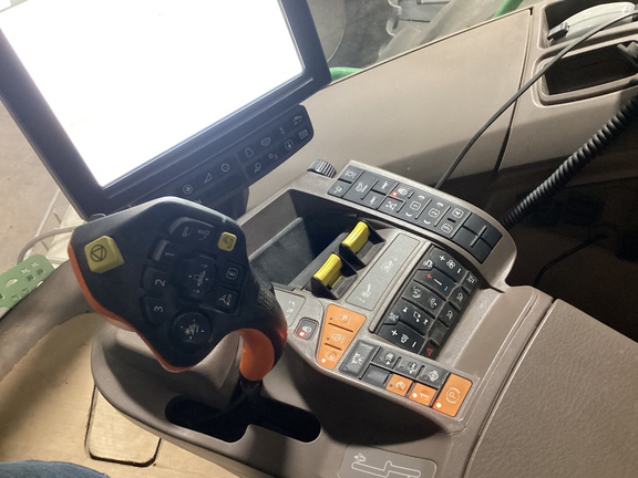 2023 John Deere S780 Combine