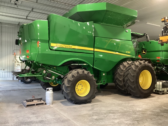 2023 John Deere S780 Combine