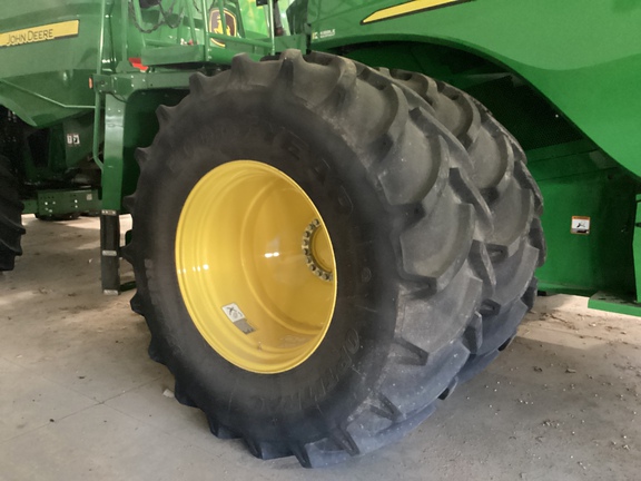 2023 John Deere S780 Combine