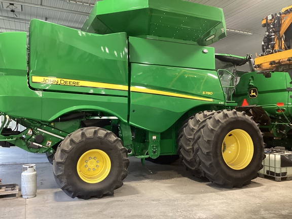 2023 John Deere S780 Combine