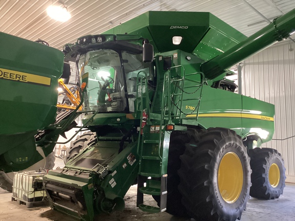 2023 John Deere S780 Combine
