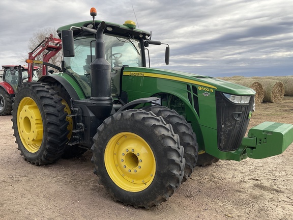 2019 John Deere 8400R Tractor