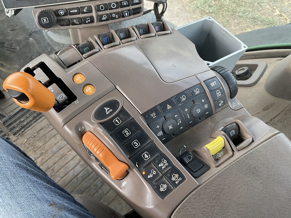 2019 John Deere 8400R Tractor