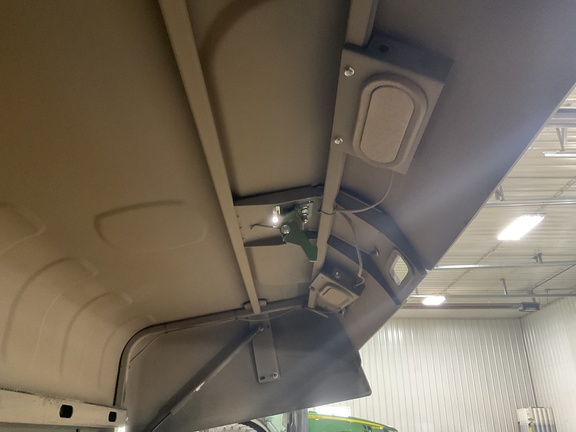 2023 John Deere 560M Baler/Round