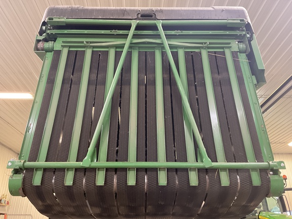 2023 John Deere 560M Baler/Round