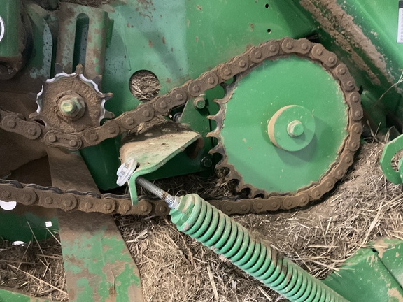 2023 John Deere 560M Baler/Round