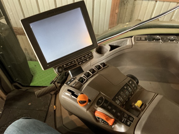 2021 John Deere 8R 370 Tractor