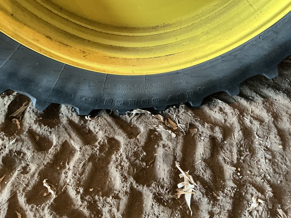 2021 John Deere 8R 370 Tractor