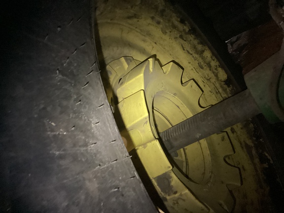 2012 John Deere 7215R Tractor