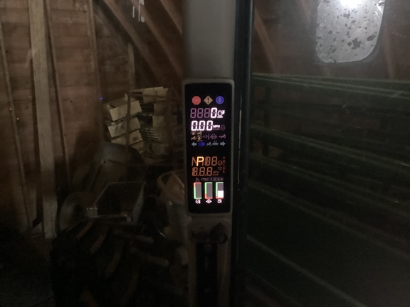 2012 John Deere 7215R Tractor