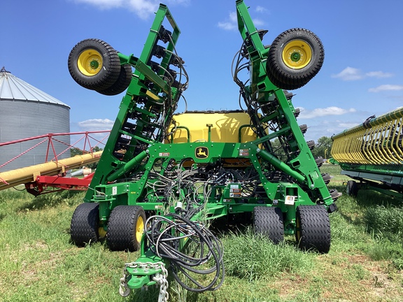 2024 John Deere N542C Air Seeder