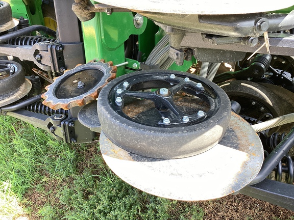 2024 John Deere N542C Air Seeder