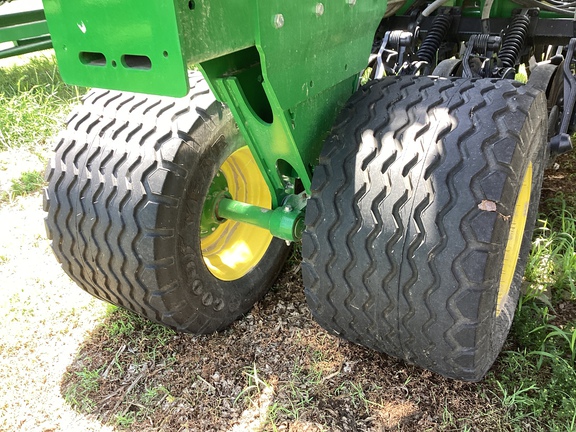 2024 John Deere N542C Air Seeder