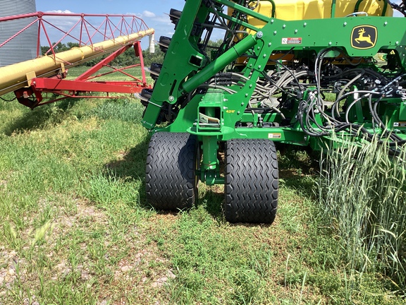 2024 John Deere N542C Air Seeder