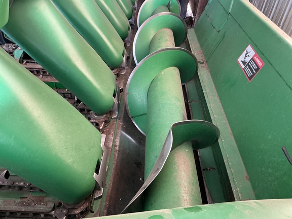 2010 John Deere 612C Header Corn Head