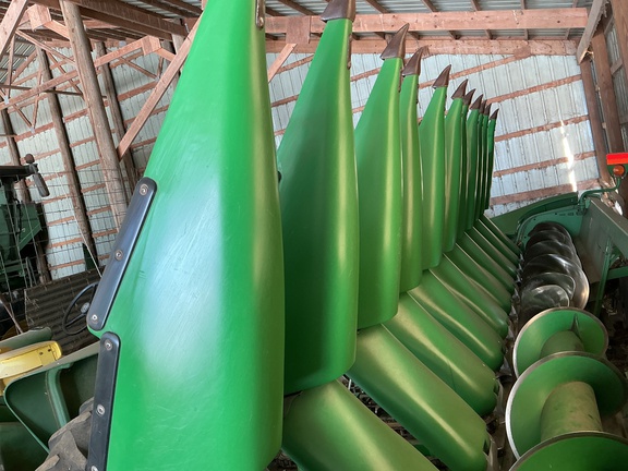 2010 John Deere 612C Header Corn Head