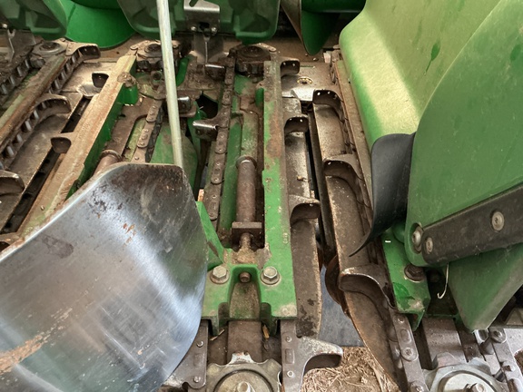 2010 John Deere 612C Header Corn Head