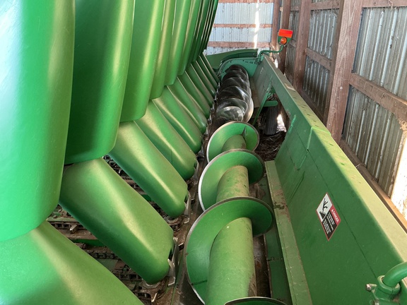2010 John Deere 612C Header Corn Head