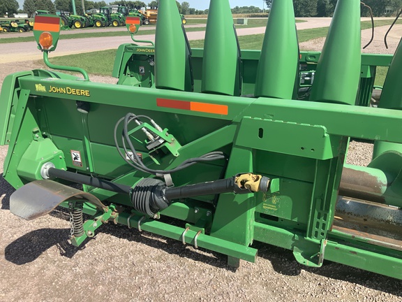 2010 John Deere 612C Header Corn Head