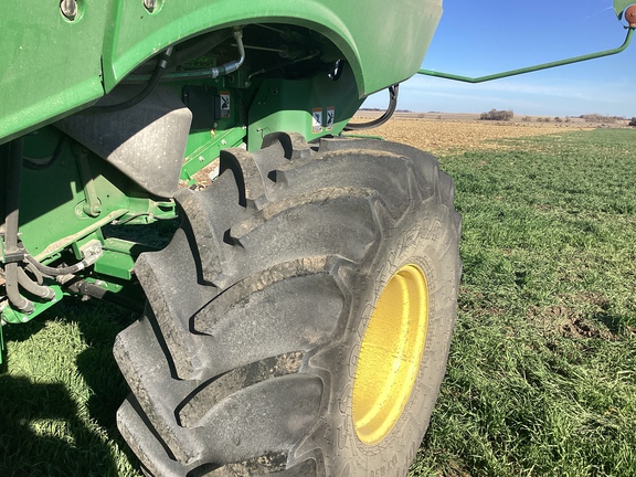 2023 John Deere S780 Combine