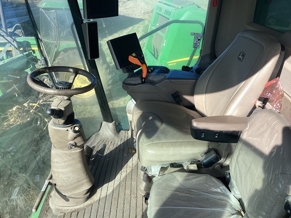 2023 John Deere S780 Combine