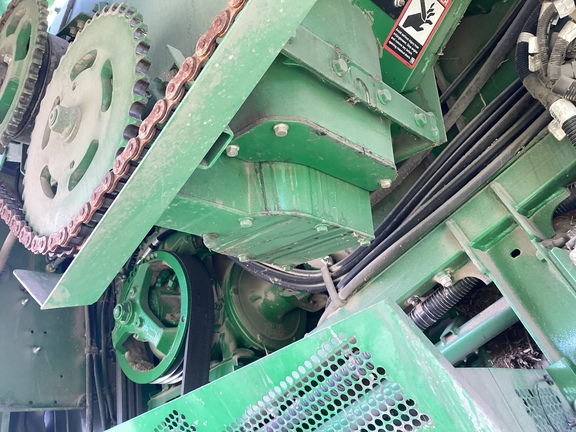 2023 John Deere S780 Combine