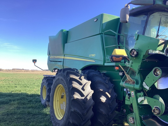 2023 John Deere S780 Combine