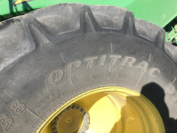 2023 John Deere S780 Combine