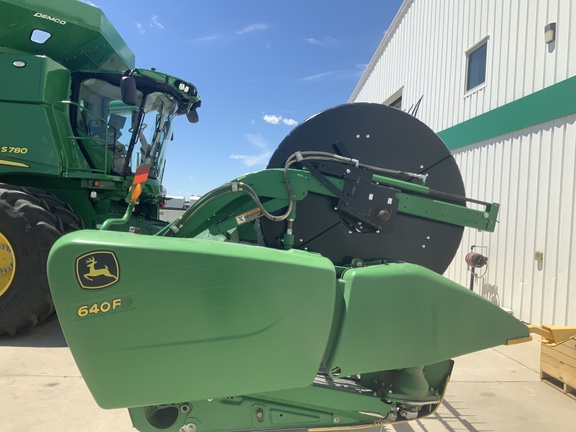 2013 John Deere 640FD Header Combine