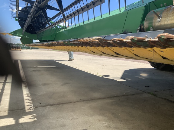 2013 John Deere 640FD Header Combine