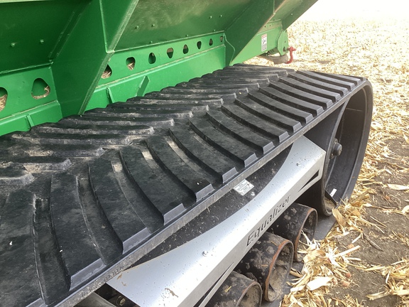 2024 Brent 1598 Grain Cart