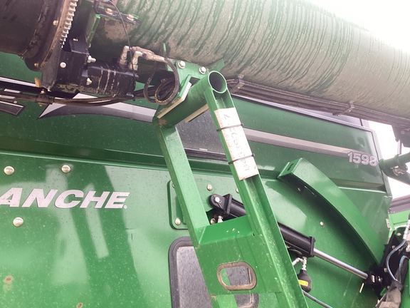 2024 Brent 1598 Grain Cart