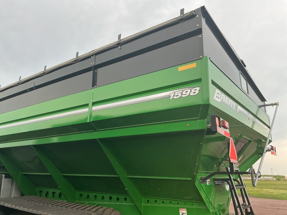 2024 Brent 1598 Grain Cart