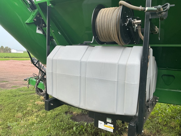 2024 Brent 1598 Grain Cart