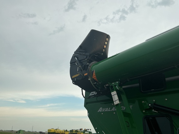 2024 Brent 1598 Grain Cart