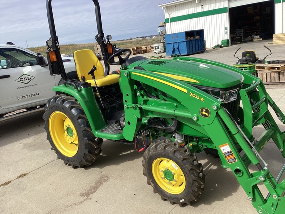 2025 John Deere 3039R Tractor Compact