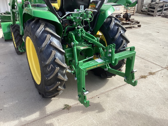 2025 John Deere 3039R Tractor Compact