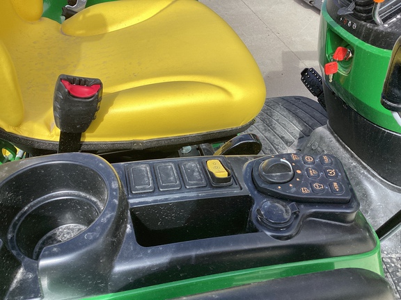 2025 John Deere 3039R Tractor Compact