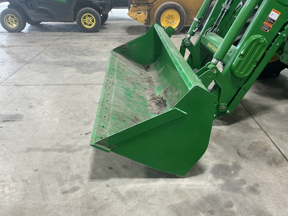 2025 John Deere 6M 140 Tractor