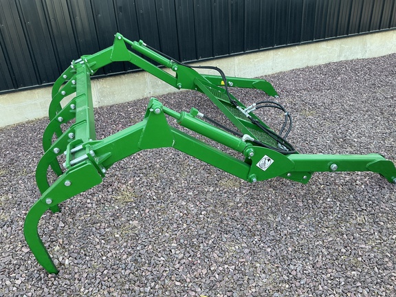 2025 John Deere 6M 140 Tractor