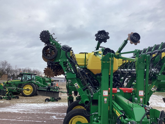 2025 John Deere 1795 Planter