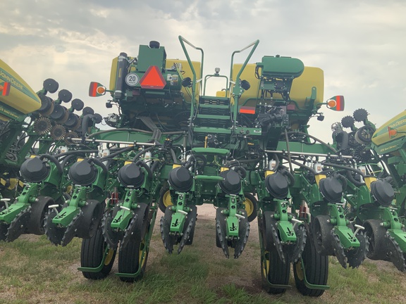 2025 John Deere 1795 Planter