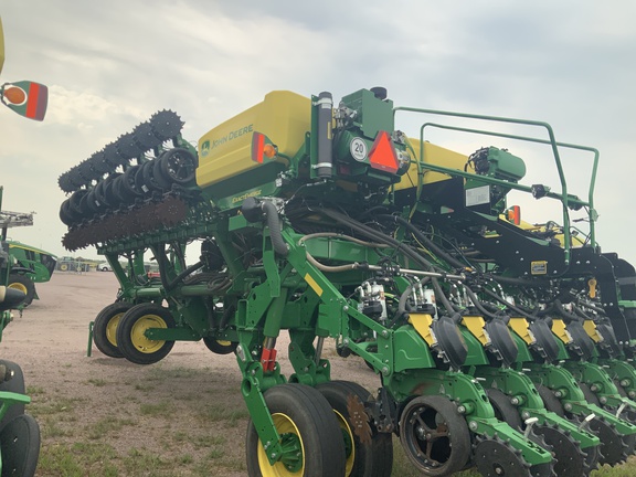 2025 John Deere 1795 Planter